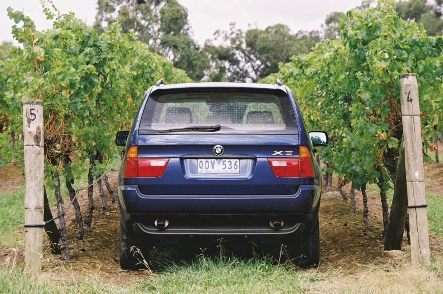  BMW X5 2000 года  (фото 23 из 102)